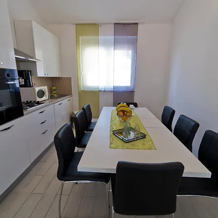 Nal With A Private Pool Holiday home